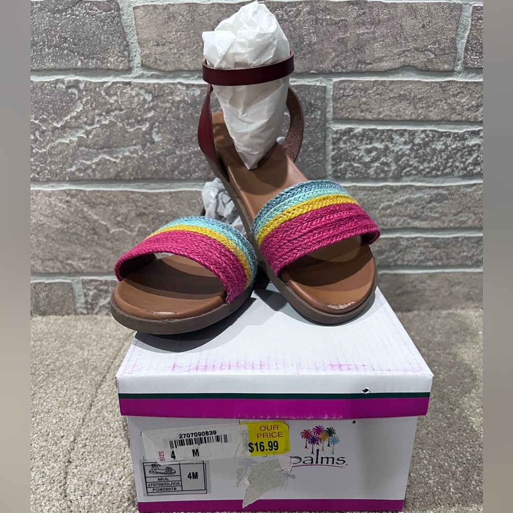 EUC!! Girl’s Size 4 Palms Brand Multicolored Strap Sandals
